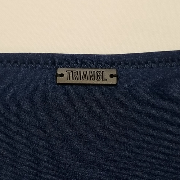 75B Triangl navy shimmer cheeky bikini bottoms - Picture 4 of 7